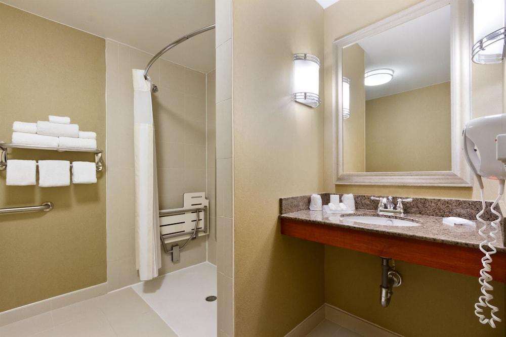 Hilton Garden Inn Houston/Clear Lake Nasa Уэбстер Экстерьер фото