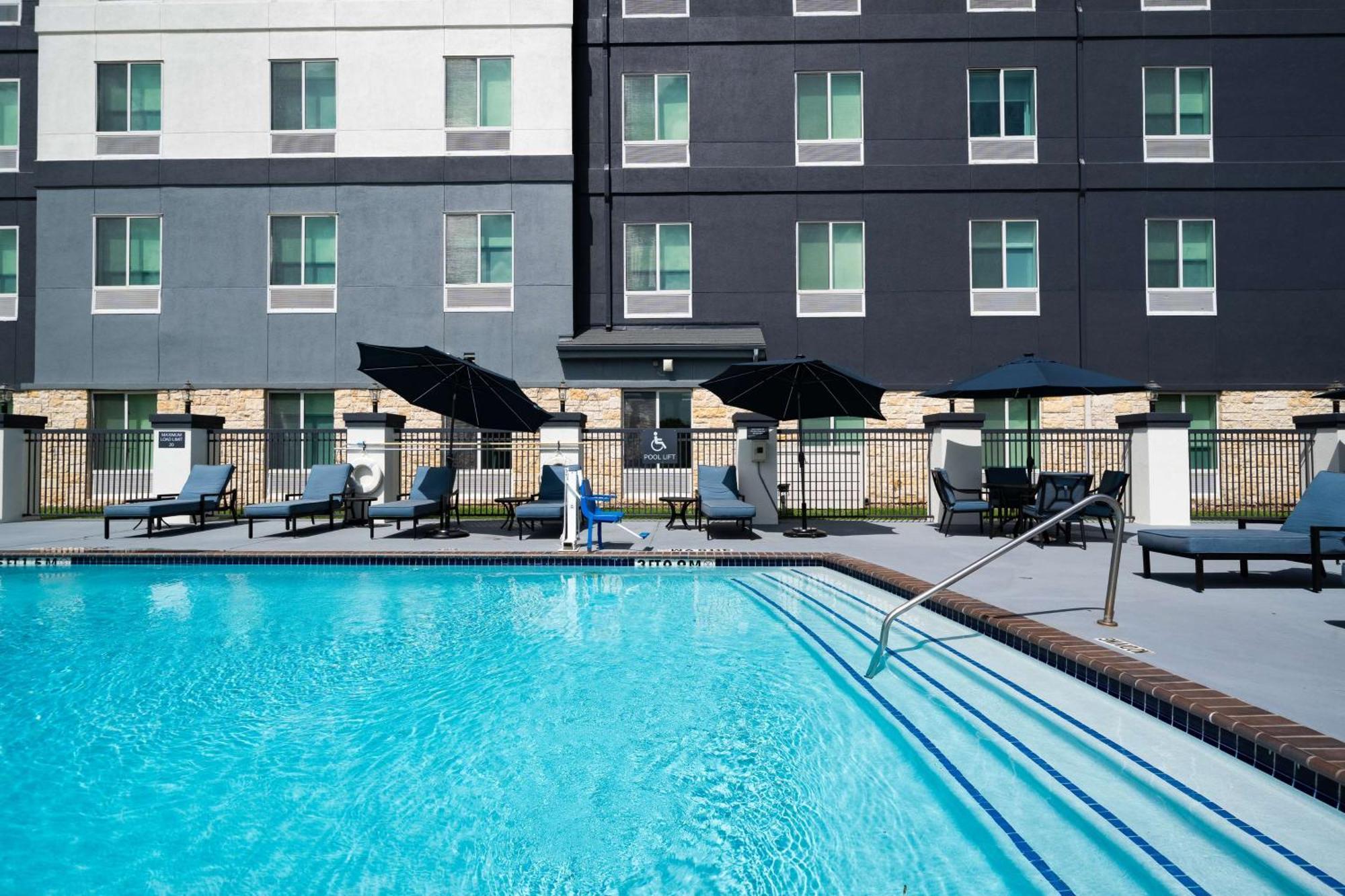 Hilton Garden Inn Houston/Clear Lake Nasa Уэбстер Экстерьер фото